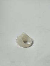 Load image into Gallery viewer, Marble Block Heart Acrylic Ring
