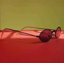 Load image into Gallery viewer, Black Oval Retro Sunnies
